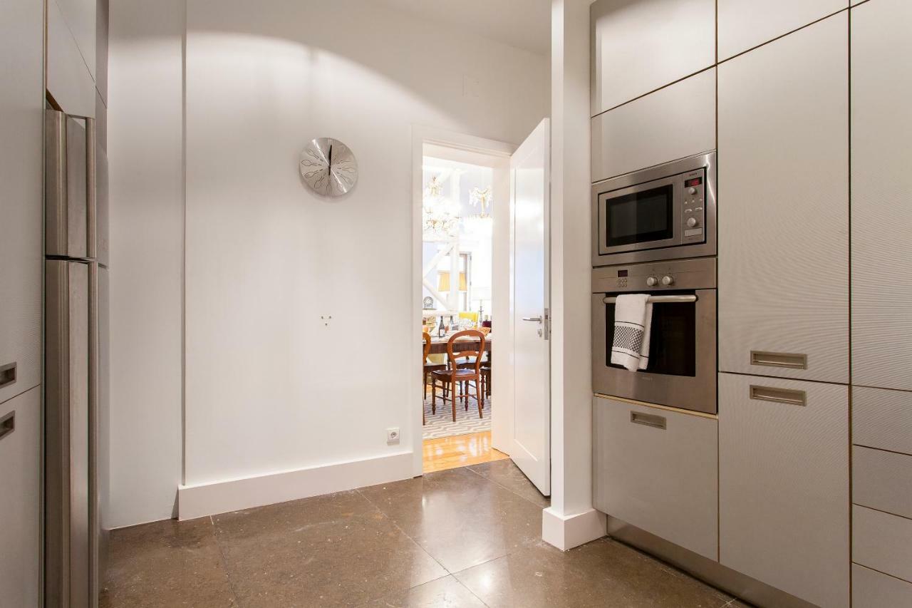 Chiado 4-Bedroom Flat Lisboa Extérieur photo